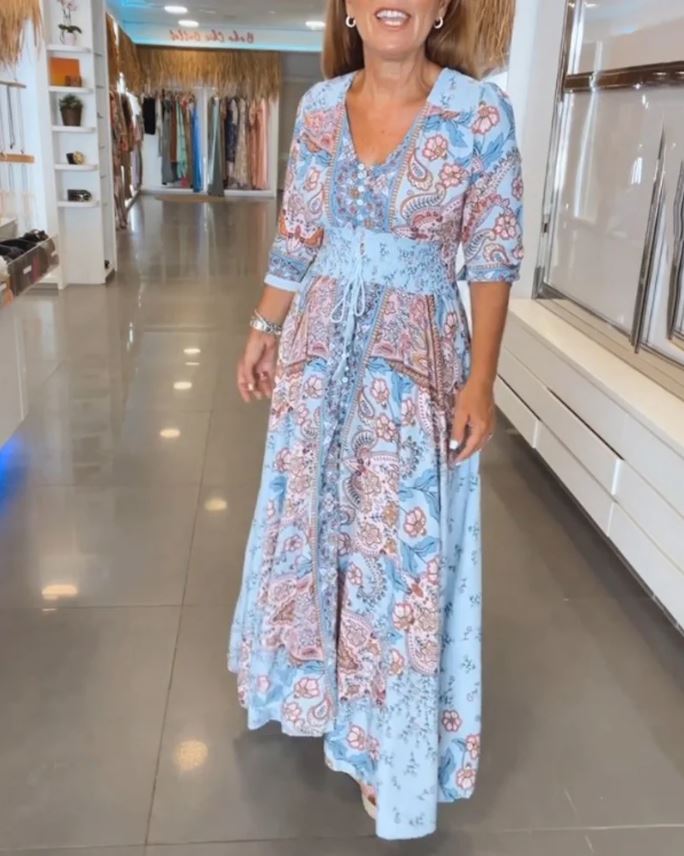 Abito estivo con scollatura a V e maniche 3/4