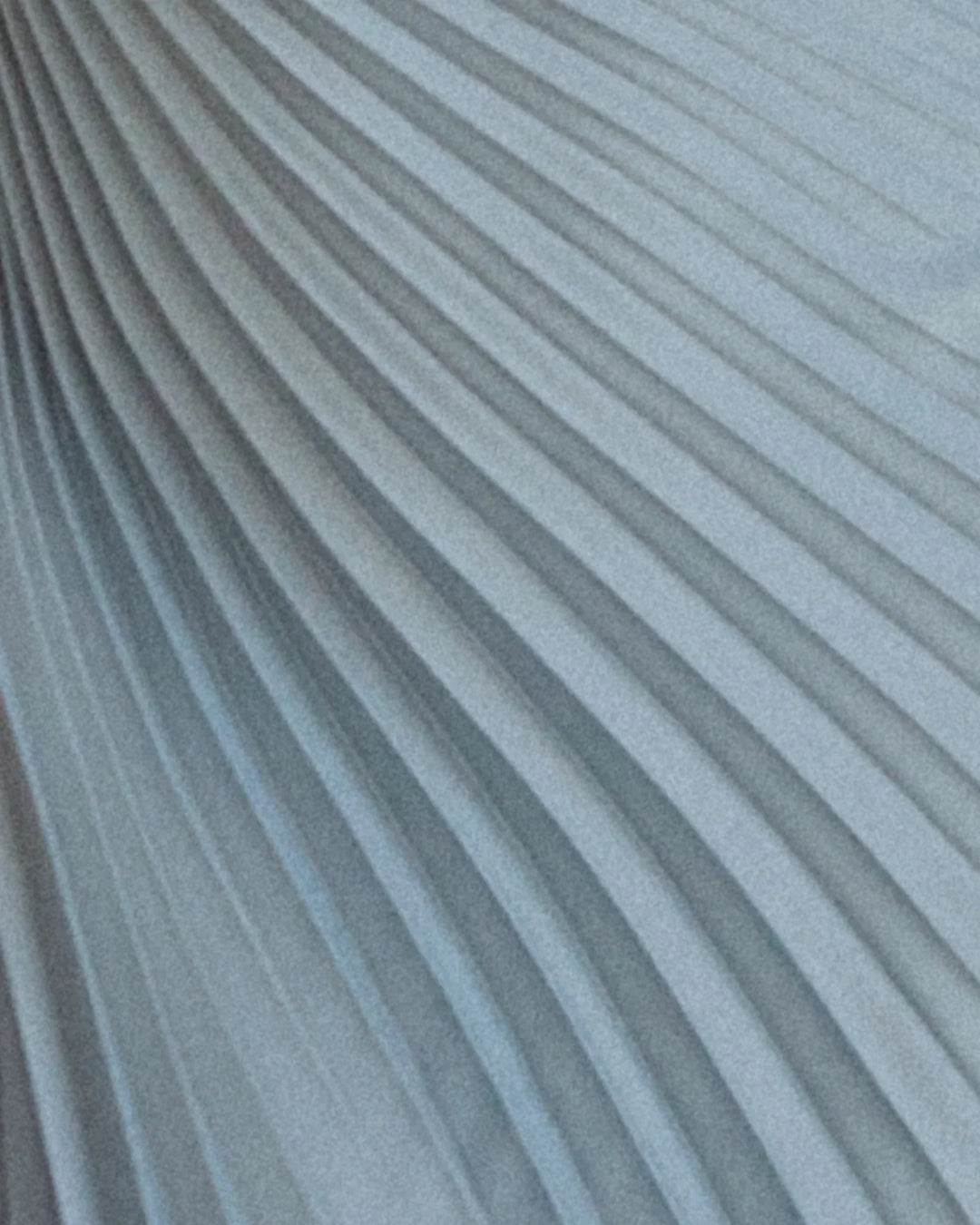 Delfina™ | Vestito Plissettato in Satin a Spalla Unica