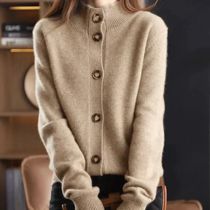 Aria | Cardigan comodo con bottoni