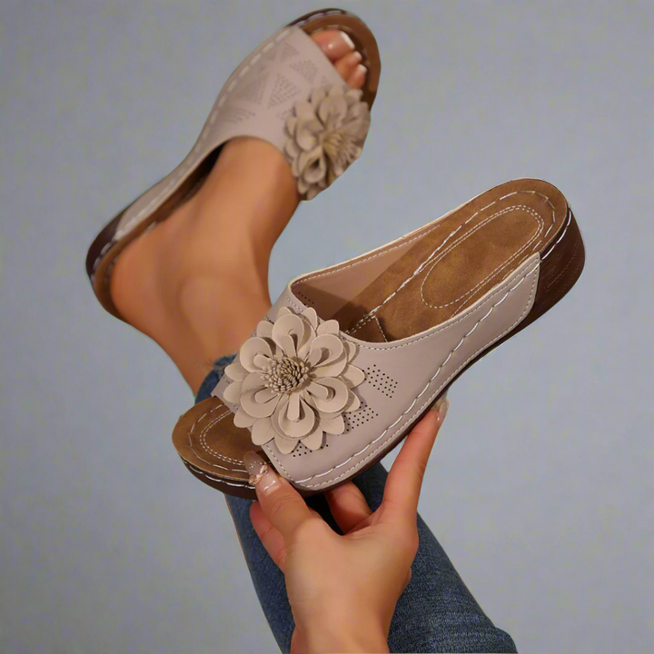 Jolanda™ | Eleganti Sandali Ortopedici con Motivo Floreale