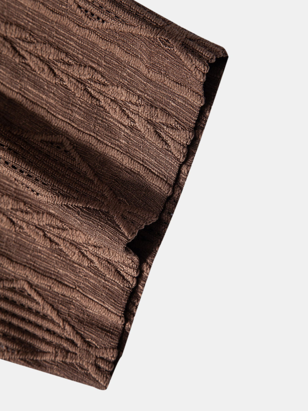 Camicia Cubana con Occhielli in Jacquard Geometrico e Pantaloni Corti Texturizzati Arricciati