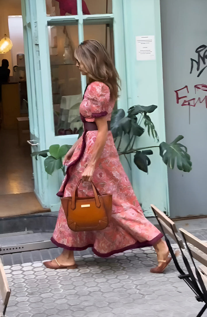 Isabella™ | Elegante Vestito Maxi Rosa con Maniche Corte