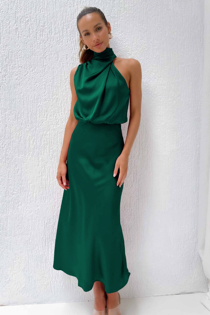 Verona | Abito Lungo in Satin dalla Linea Femminile