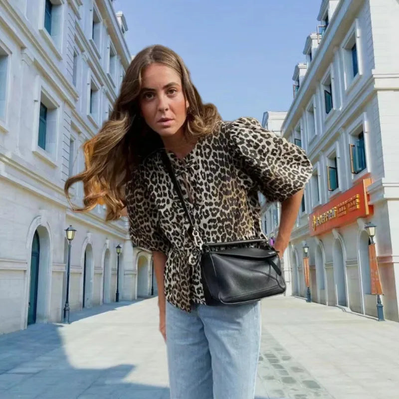 Rosa™ | Blusa Trendy con Stampa Leopardata e Maniche Voluminose