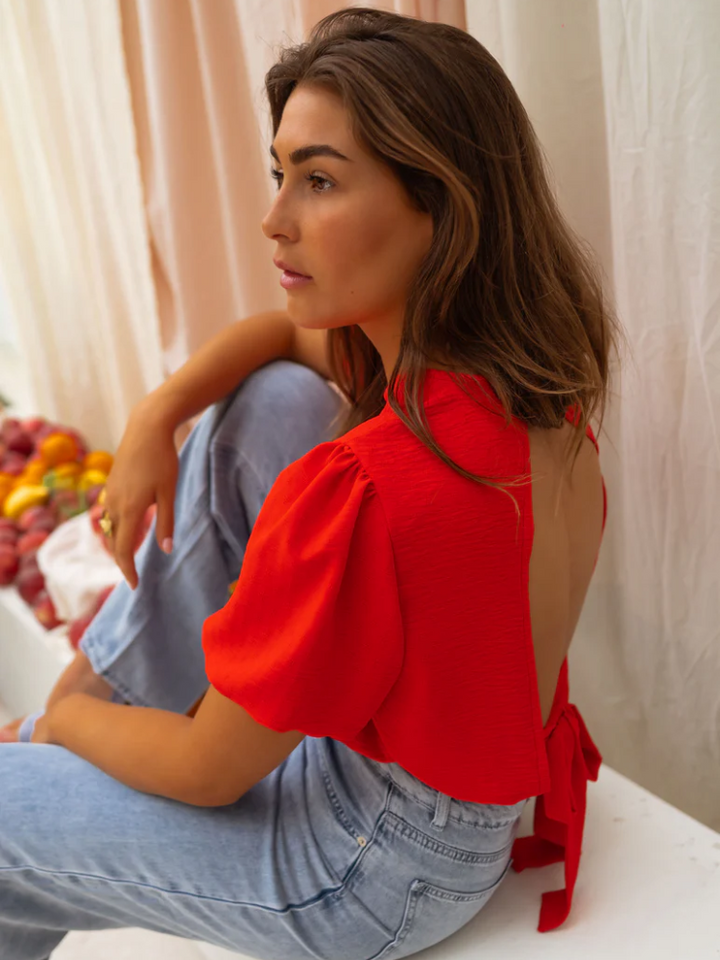 Lorena™ | Top Corto
