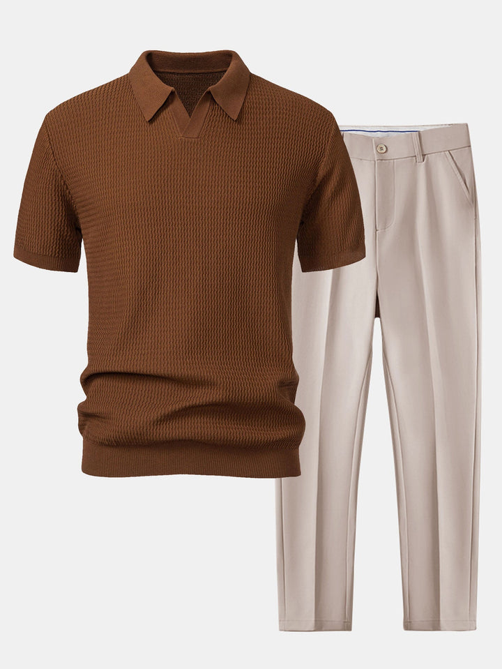 Polo Shirt V Neck in Maglia Jacquard a Onde & Pantaloni Slim Fit Svasati