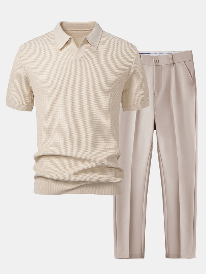 Polo Shirt V Neck in Maglia Jacquard a Onde & Pantaloni Slim Fit Svasati