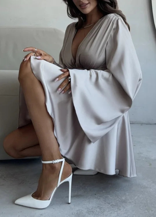 Darla™ | Abito In Raso Con Maniche Voluminose