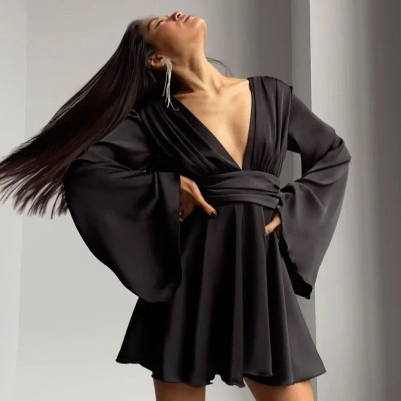 Darla™ | Abito In Raso Con Maniche Voluminose