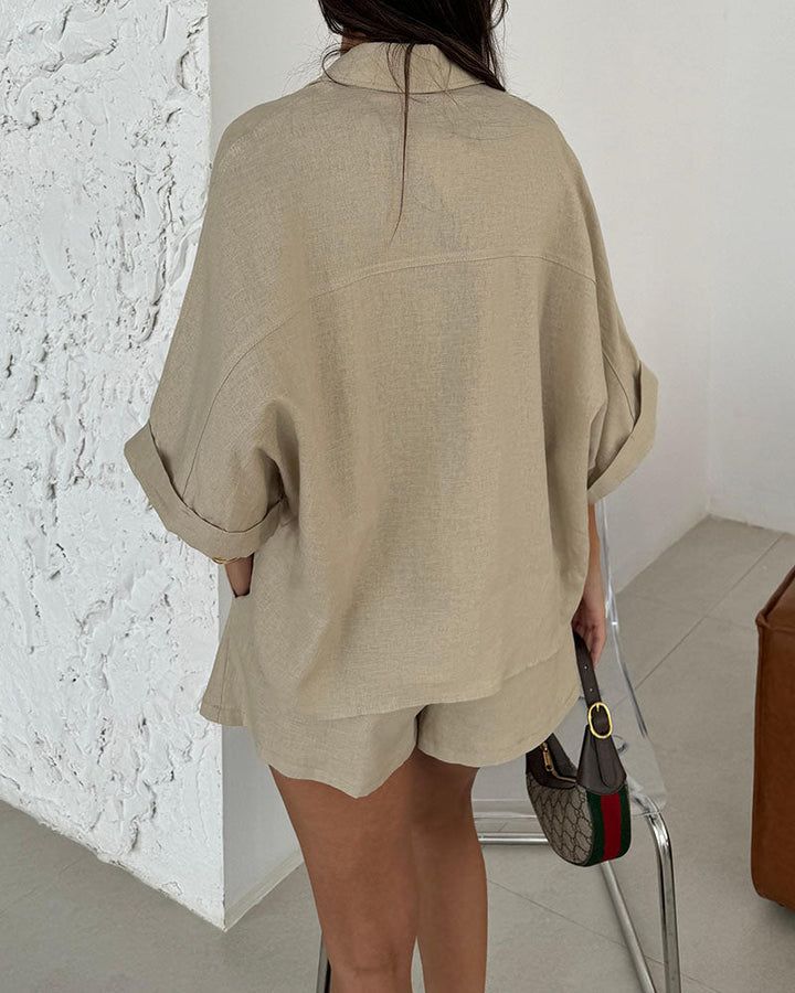Set Casual con Blusa e Pantaloncini