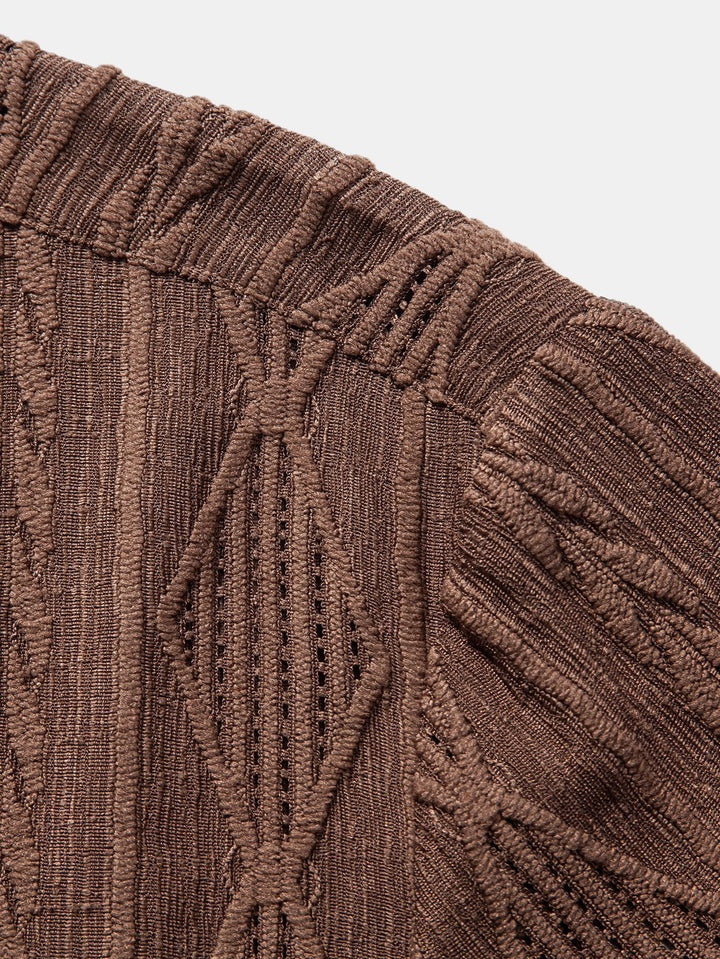 Camicia Cubana con Occhielli in Jacquard Geometrico e Pantaloni Corti Texturizzati Arricciati