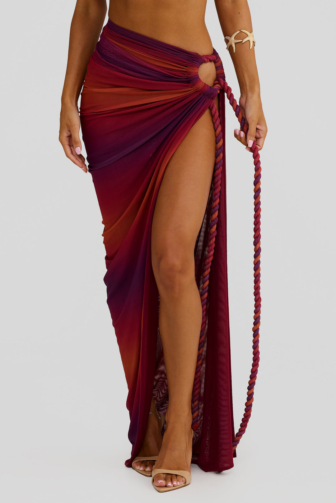 Completo Saira con Gonna Arricciata e Top Schiena Scoperta