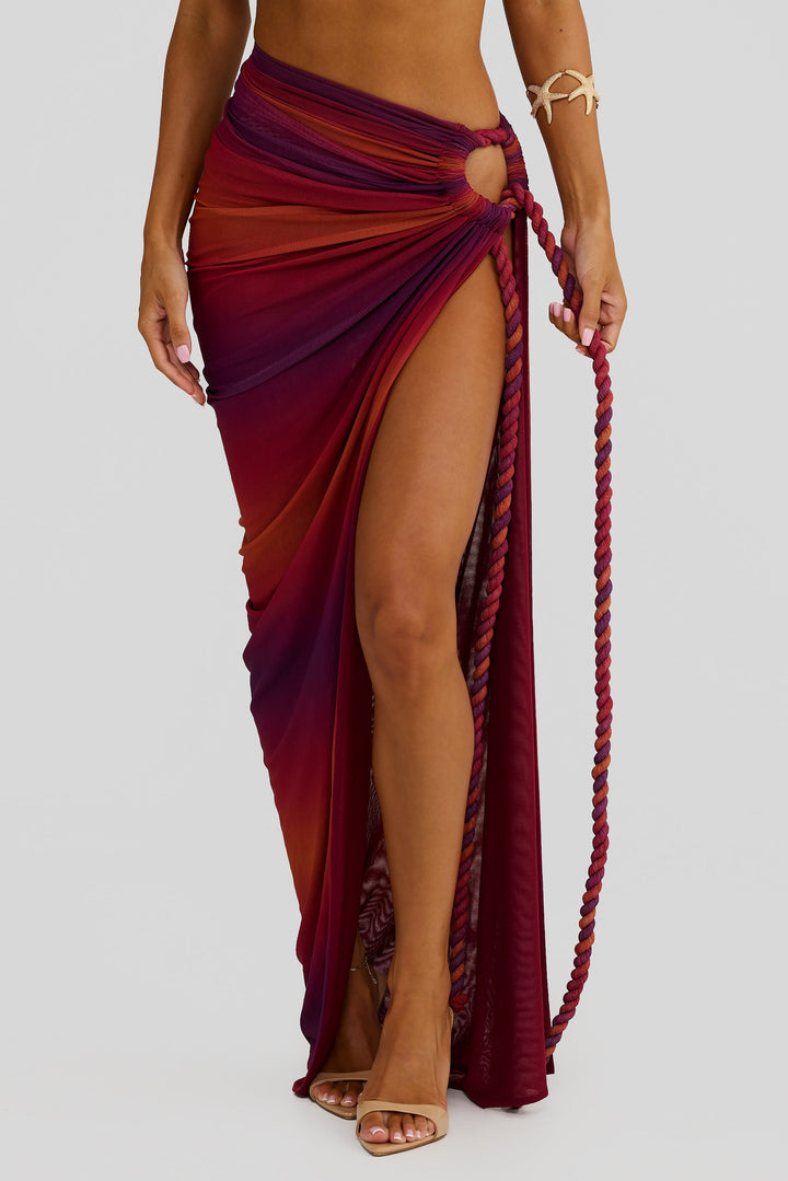 Completo Saira con Gonna Arricciata e Top Schiena Scoperta